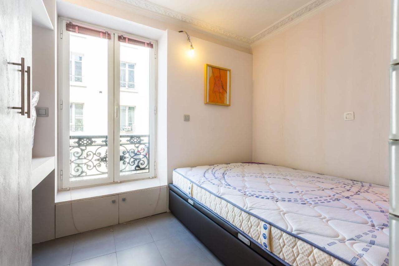 شقة باريس  في Charming Studio For 2 Near Republique المظهر الخارجي الصورة